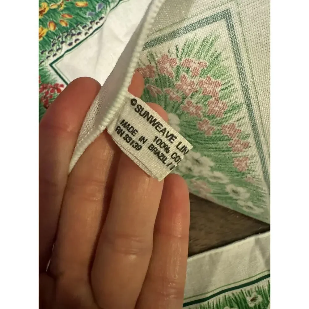 SUNWEAVE LINEN CORP 6 Vtg Cotton Poly Napkins Floral Pattern Vibrant Colors